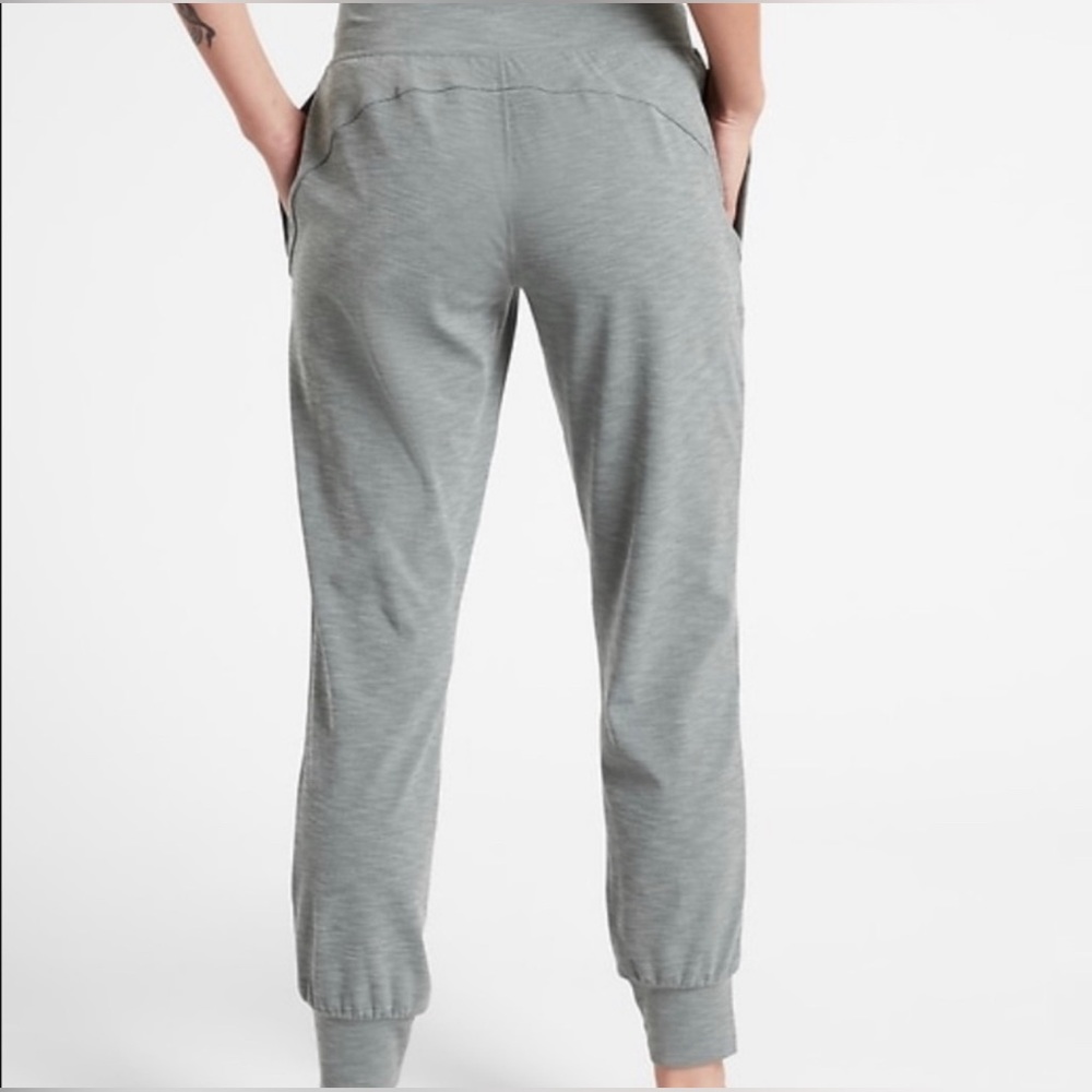 NWT NEW Athleta Salutation Jogger Tall Size XS in Gray Heather length 27” inch